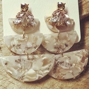 Cream Statement earrings